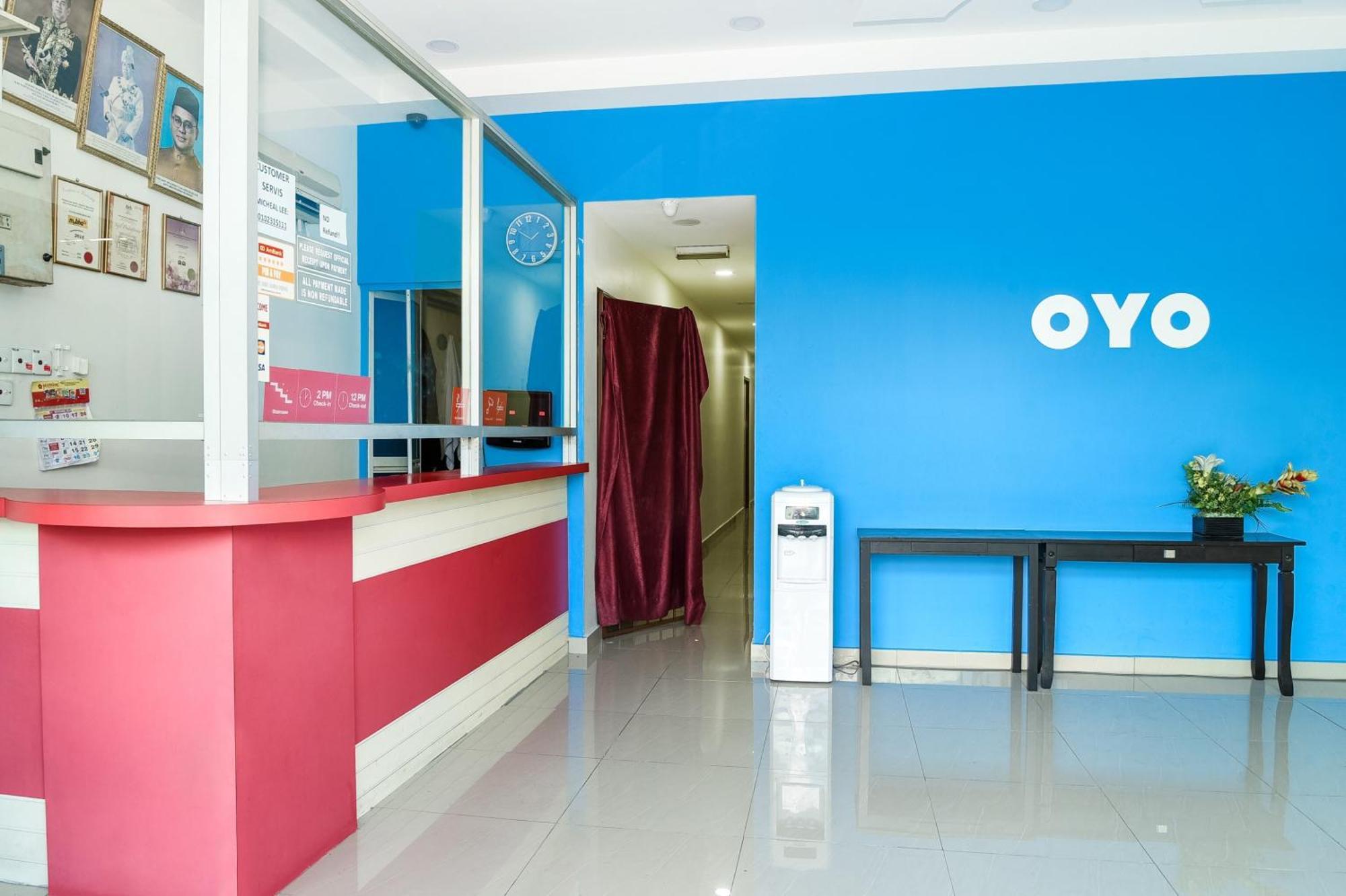 Oyo 90282 Hotel Taj Inn, Seksyen 7 شاه علام المظهر الخارجي الصورة