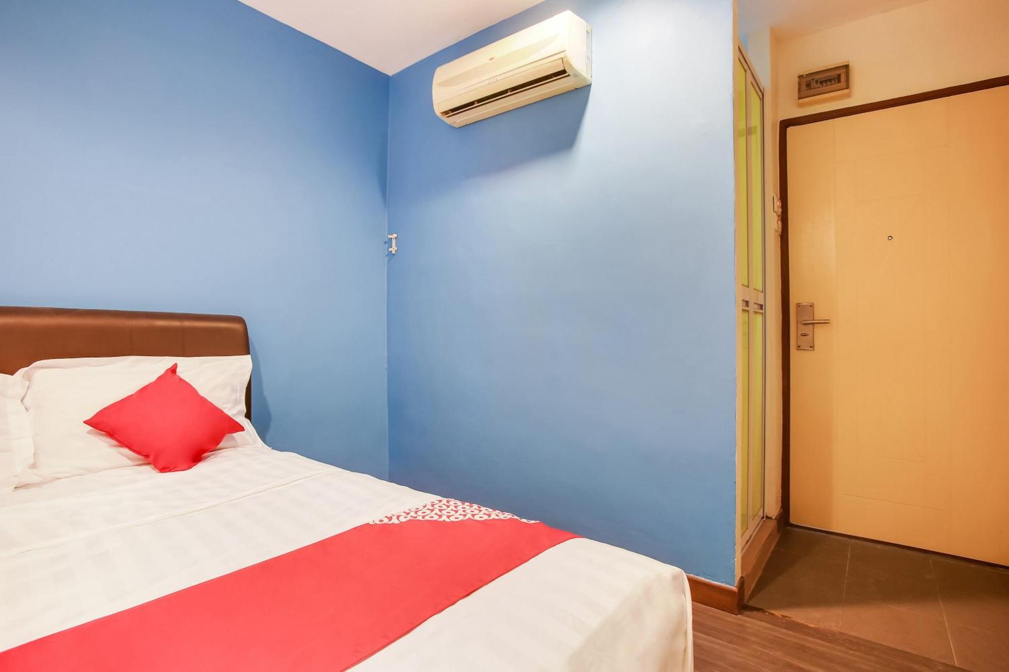 Oyo 90282 Hotel Taj Inn, Seksyen 7 شاه علام المظهر الخارجي الصورة