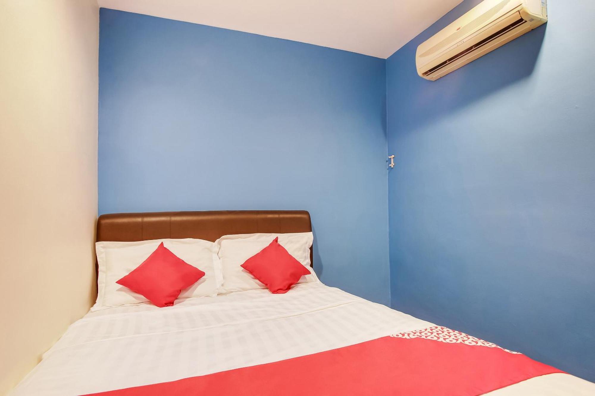 Oyo 90282 Hotel Taj Inn, Seksyen 7 شاه علام المظهر الخارجي الصورة