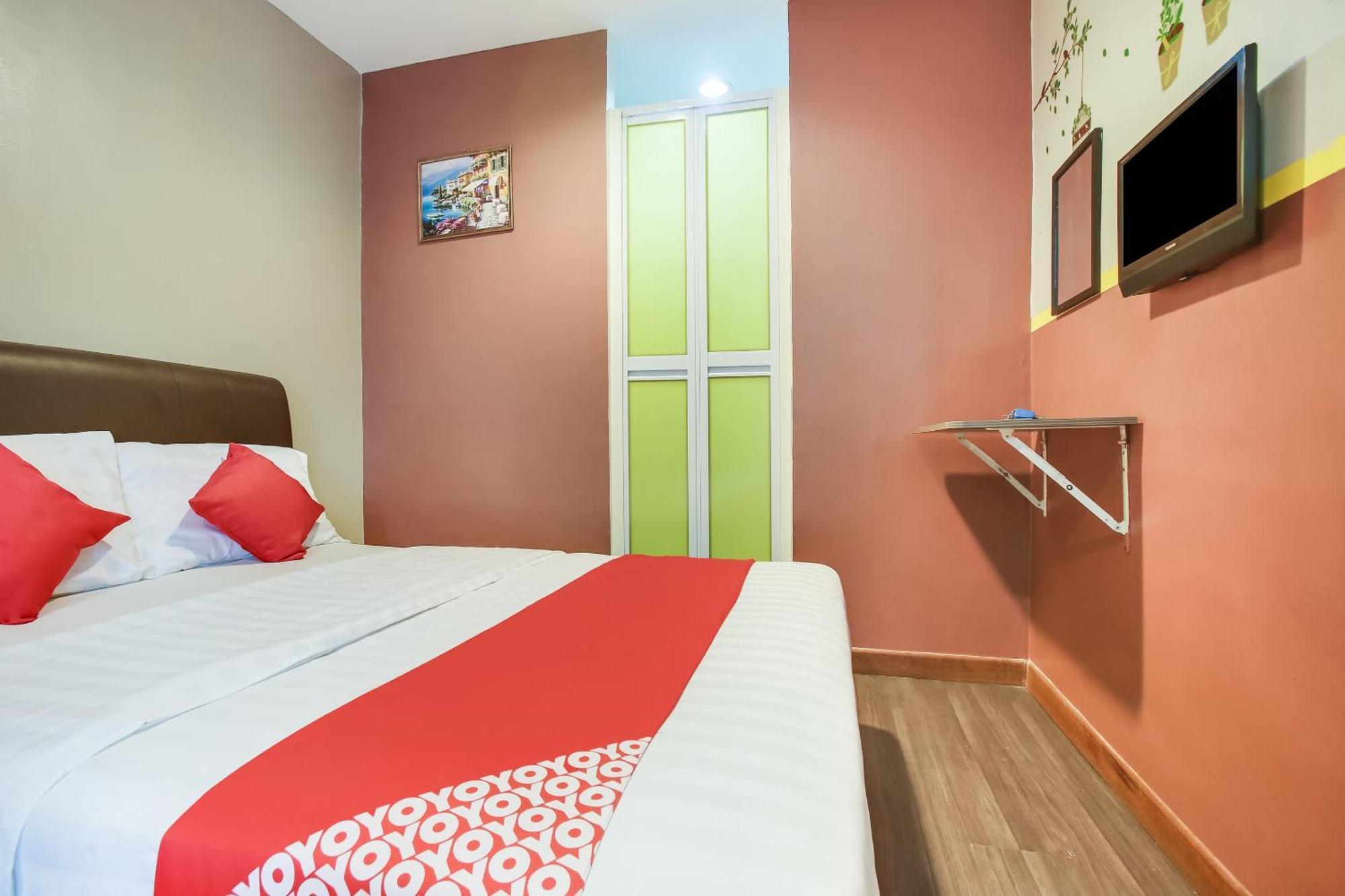 Oyo 90282 Hotel Taj Inn, Seksyen 7 شاه علام المظهر الخارجي الصورة