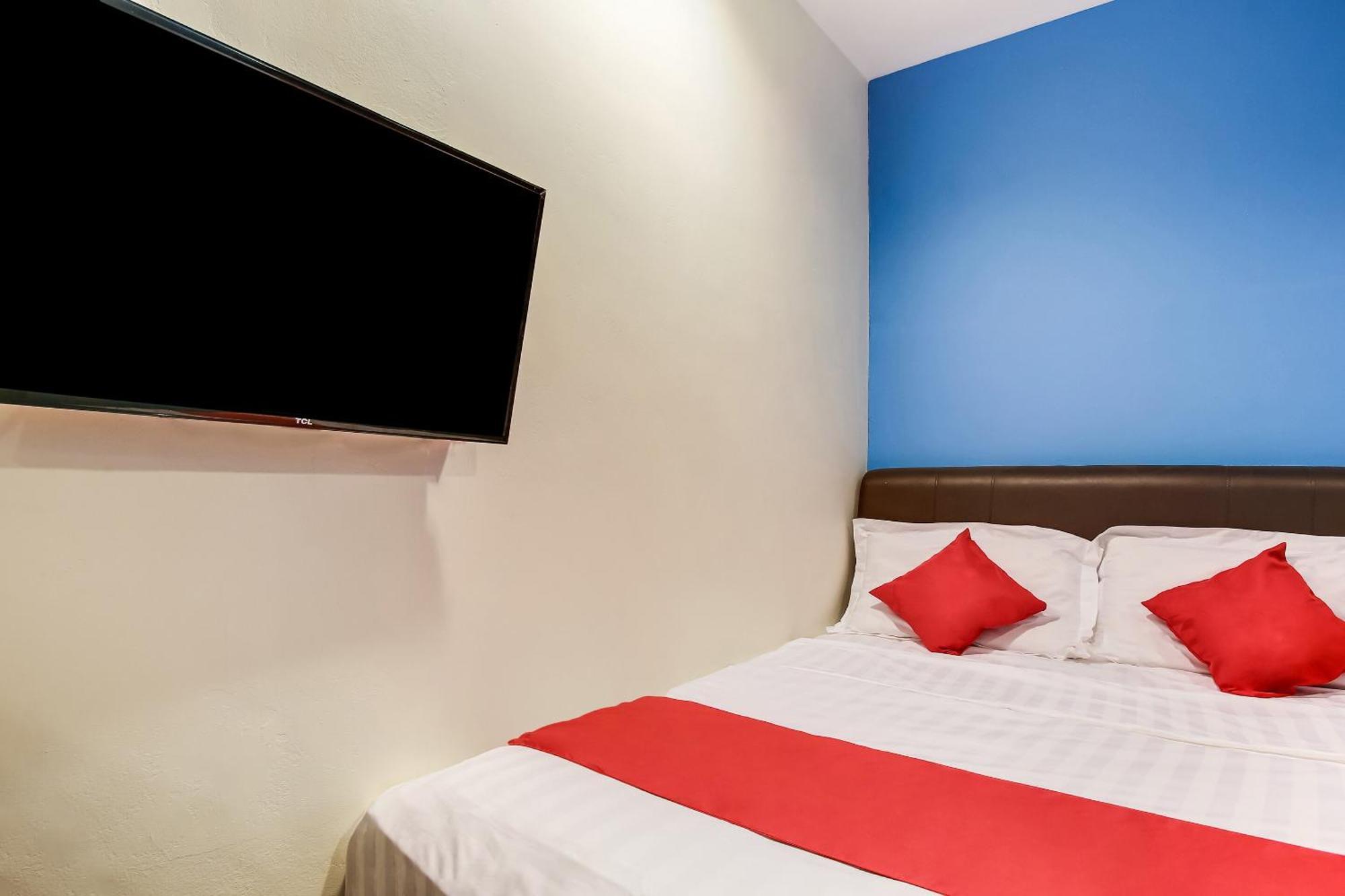 Oyo 90282 Hotel Taj Inn, Seksyen 7 شاه علام المظهر الخارجي الصورة